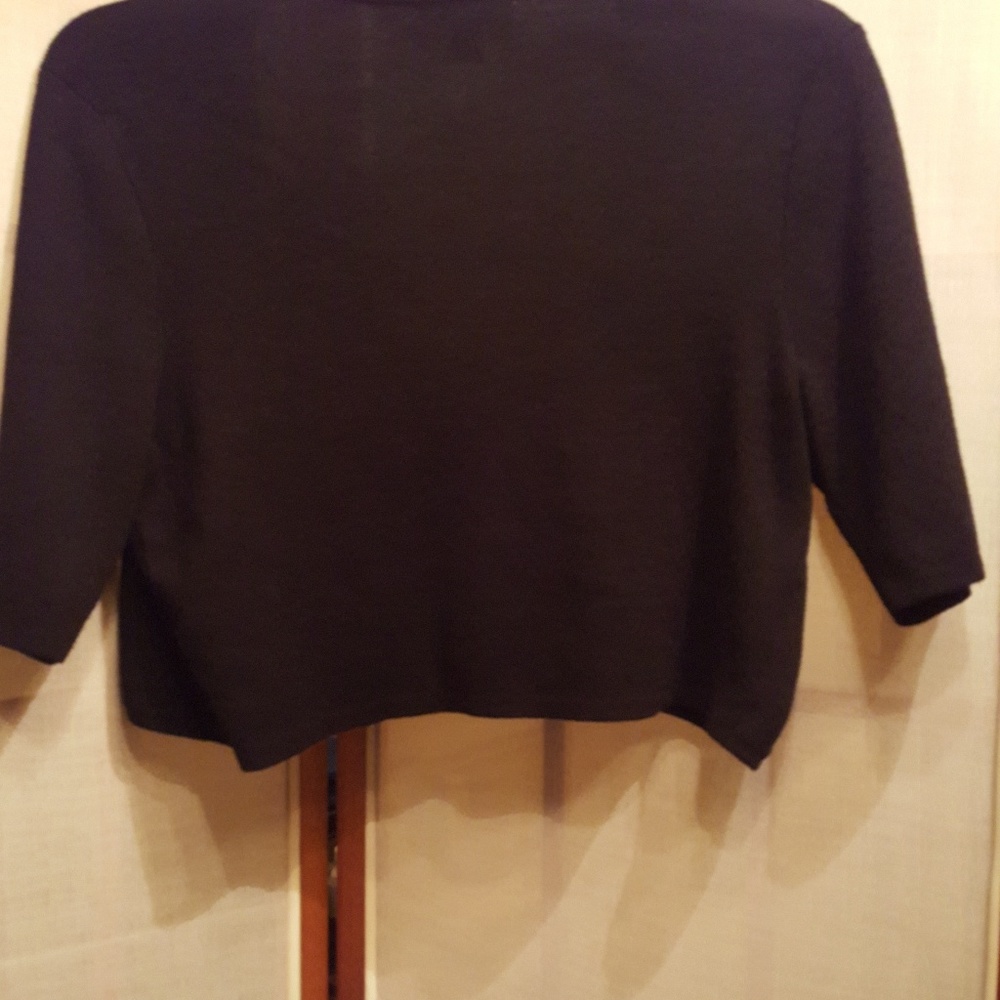 ROZ AND ALI Black Large Balero Sweater